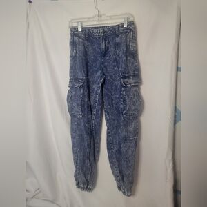 Future collective jeans